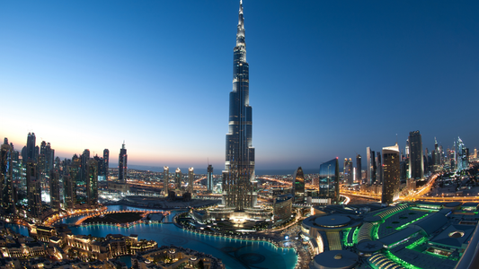 Aprire una Società negli Emirati Arabi Uniti: Manuale per Imprenditori Italiani